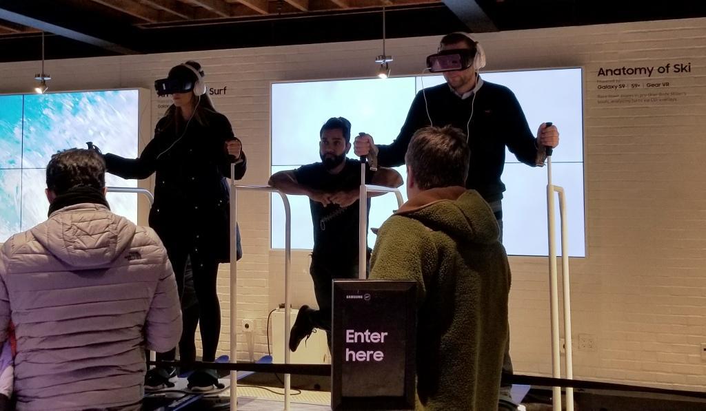 Virtual Reality in Samsung 837 (Source Ronny Max)